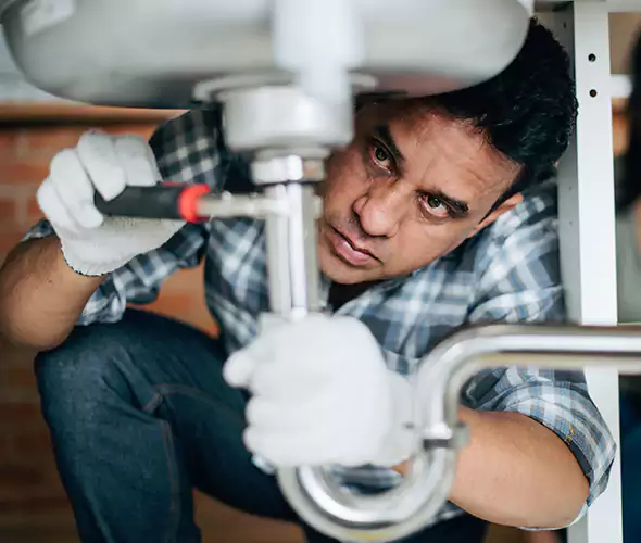 Expert Plumber for Leak Detection in Floral Park, NY: Schedule Affordable Leak Detection Services with Us